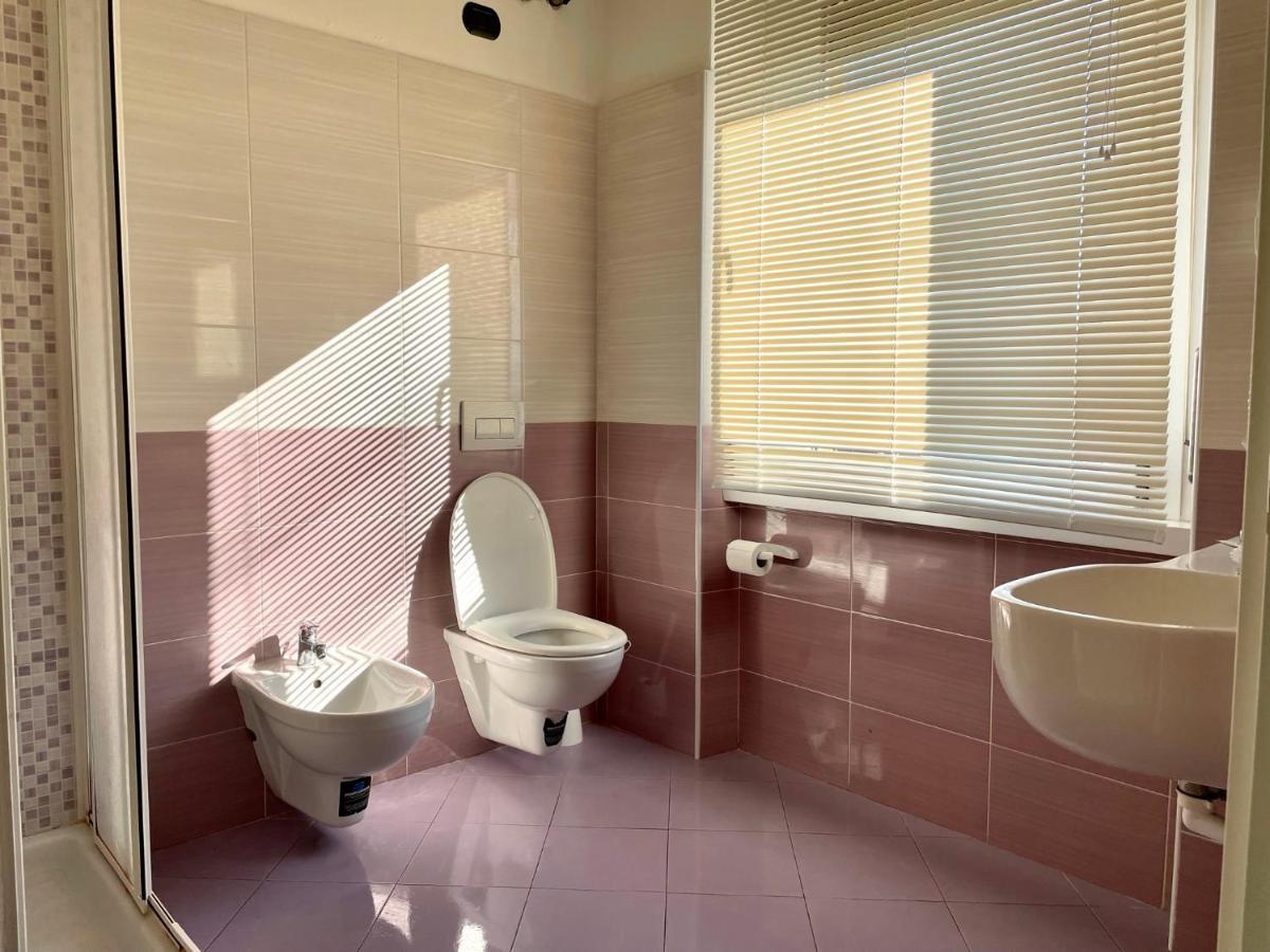 La Gloria Rho Private Rooms Only Zewnętrze zdjęcie