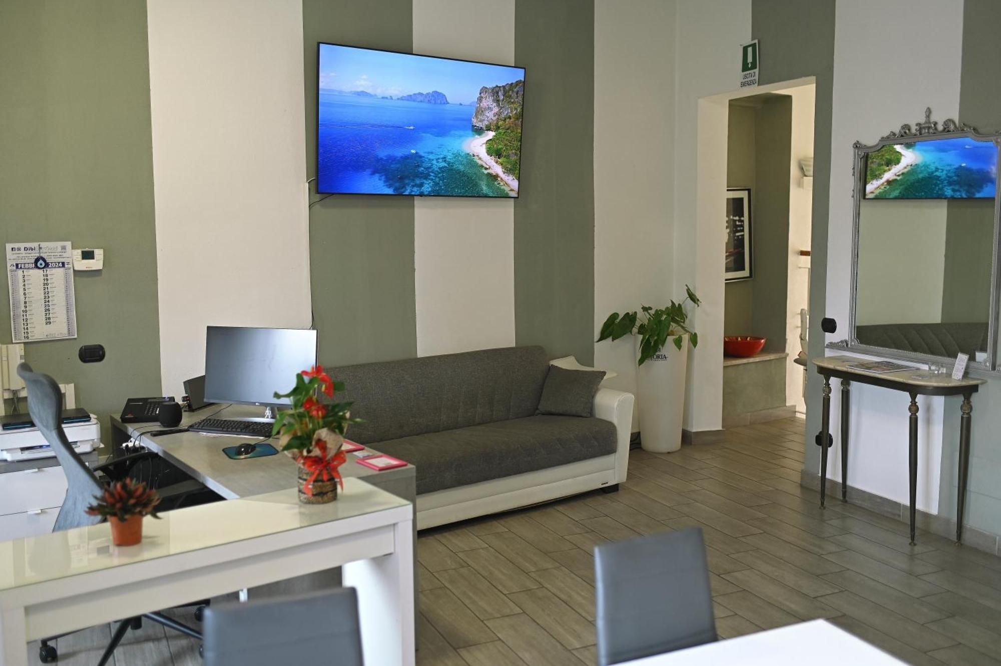 La Gloria Rho Private Rooms Only Zewnętrze zdjęcie