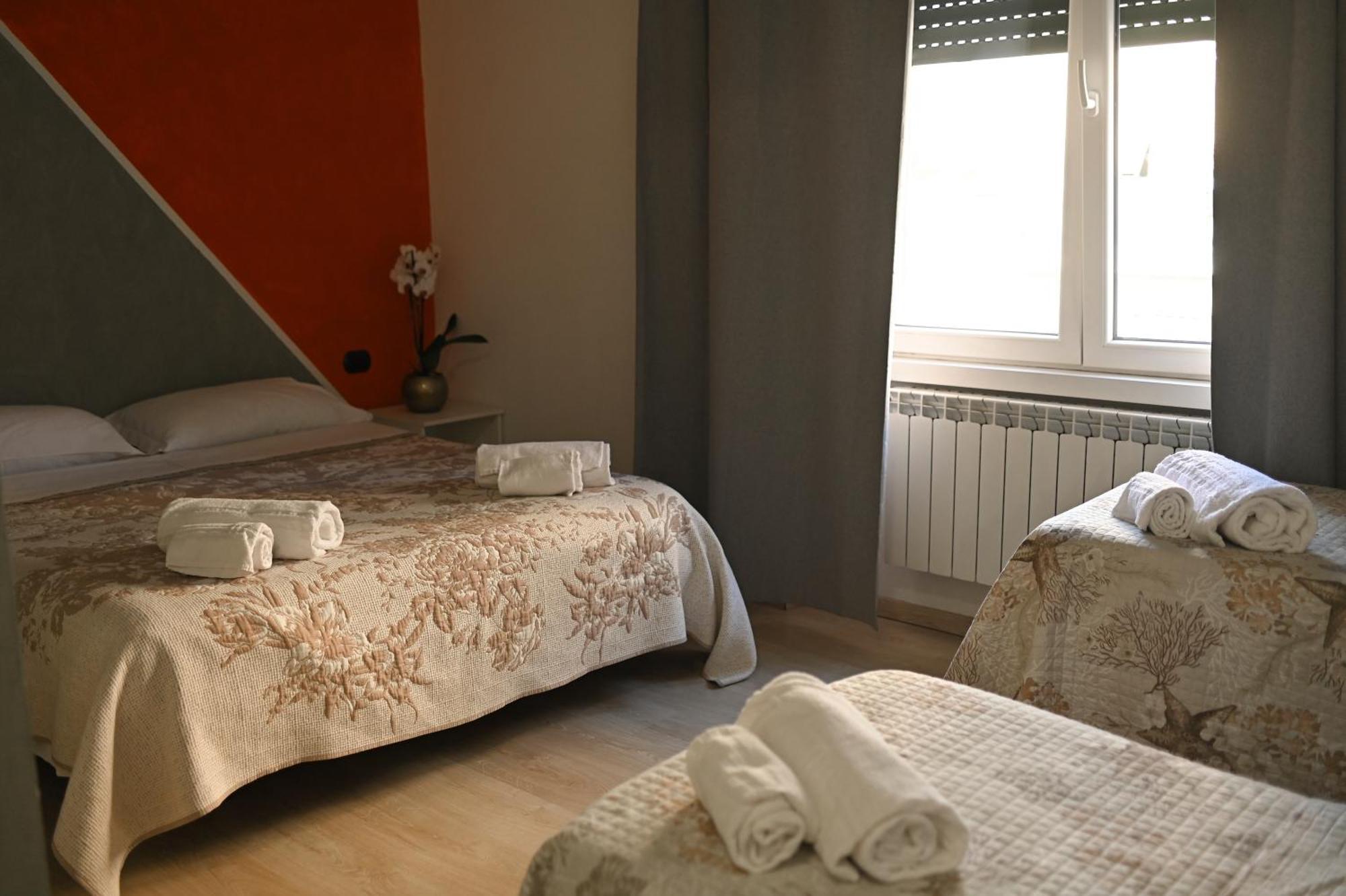 La Gloria Rho Private Rooms Only Zewnętrze zdjęcie