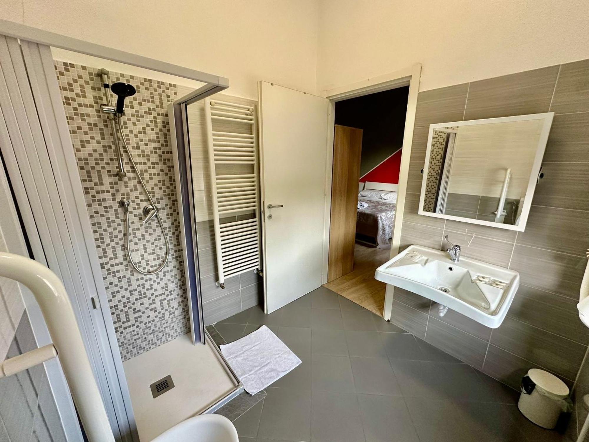 La Gloria Rho Private Rooms Only Zewnętrze zdjęcie
